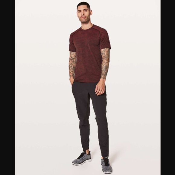 Lululemon Athletica Metal Vent Tech Short Sleeve Caliente Red Black $68.00 - Picture 3 of 12